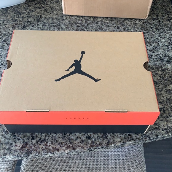 Air Jordan 12 Royal “Taxi”